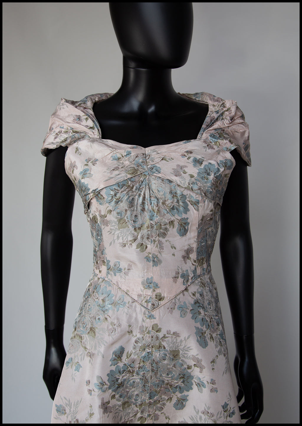 Vintage 1940s Pink Rose Print Gown