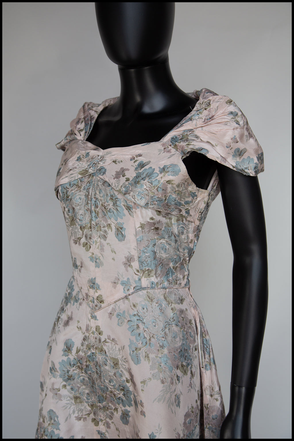 Vintage 1940s Pink Rose Print Gown