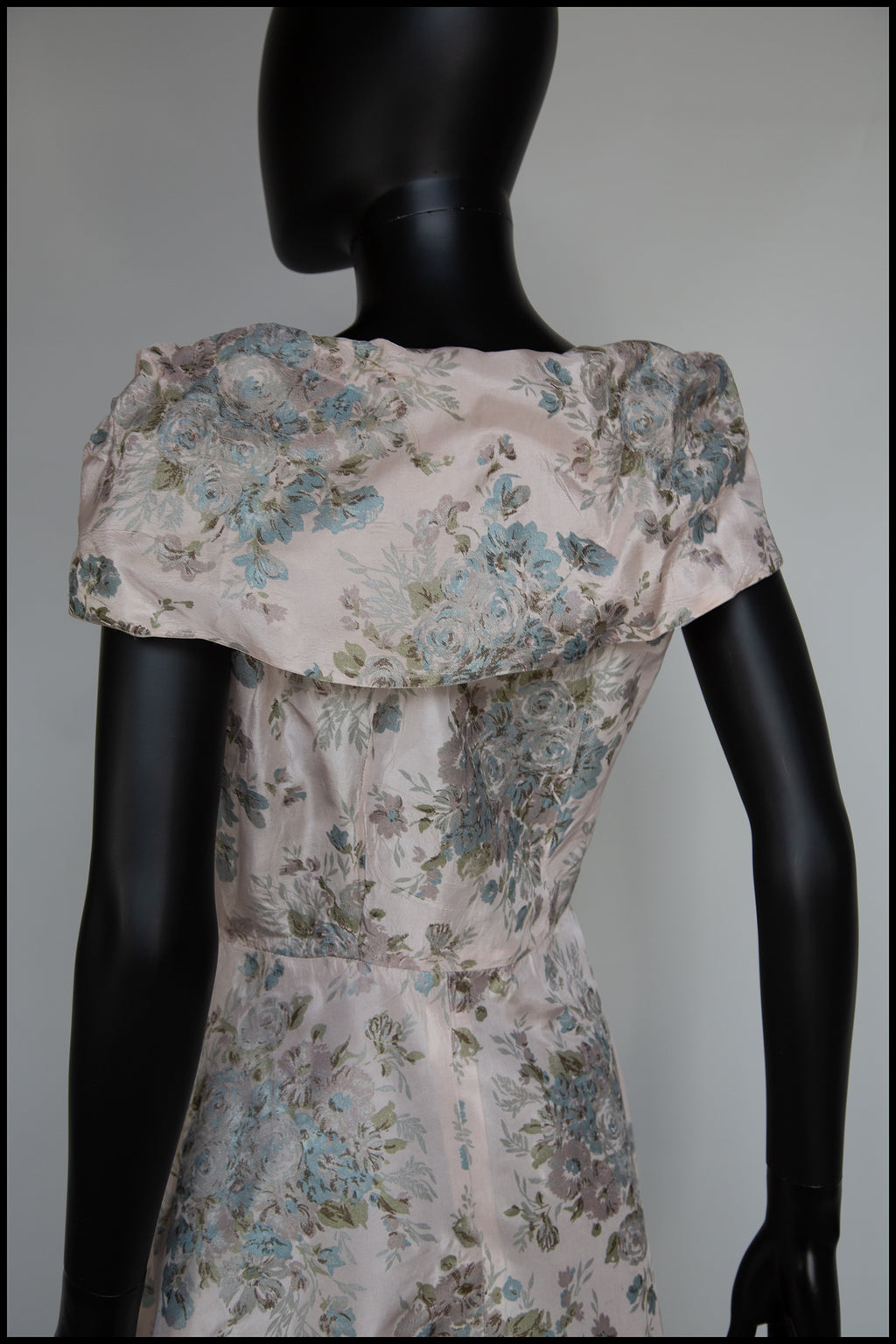 Vintage 1940s Pink Rose Print Gown