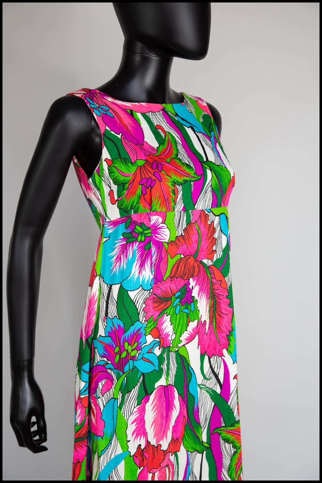Vintage 1960s Hawaiian Barkcloth Print Maxi Dress