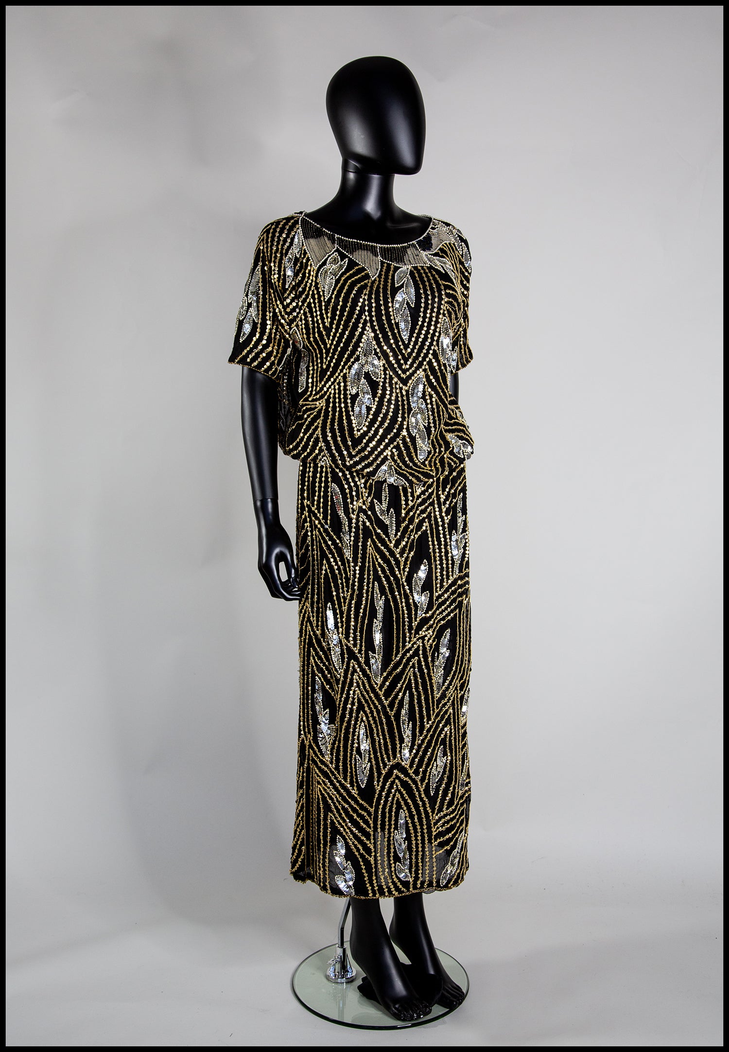 Black and hot sale gold vintage dress