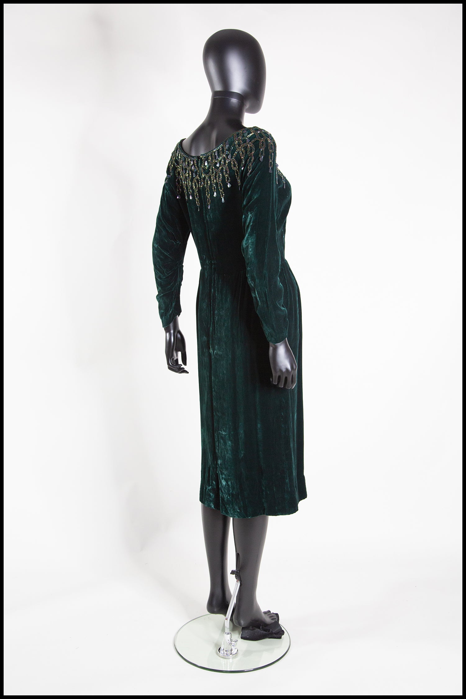 Vintage 1950s Green Velvet Dress ALEXANDRA-KING Vintage 1950s Green Velvet Dress ALEXANDRA-KING