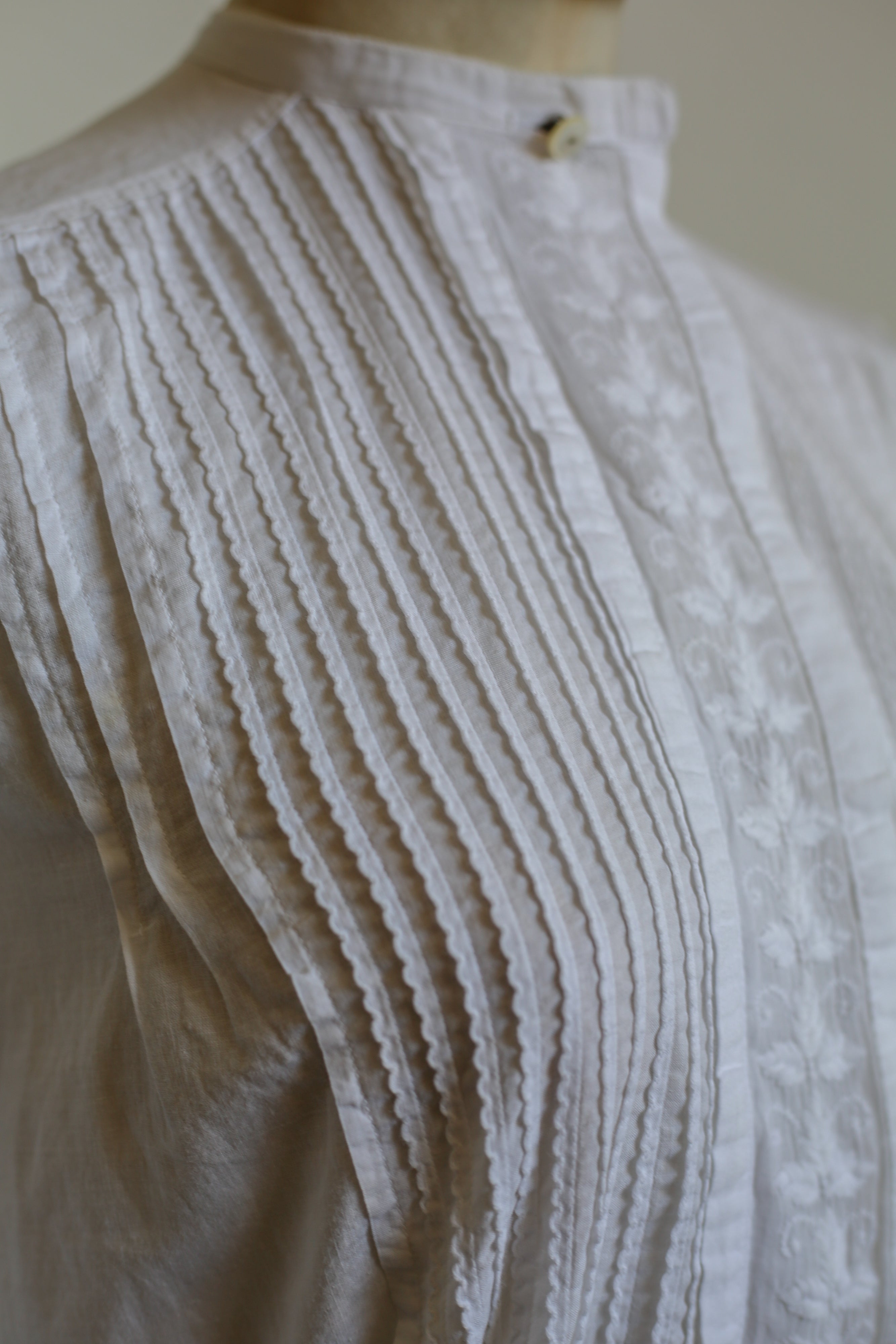Edwardian White Cotton Lawn Blouse