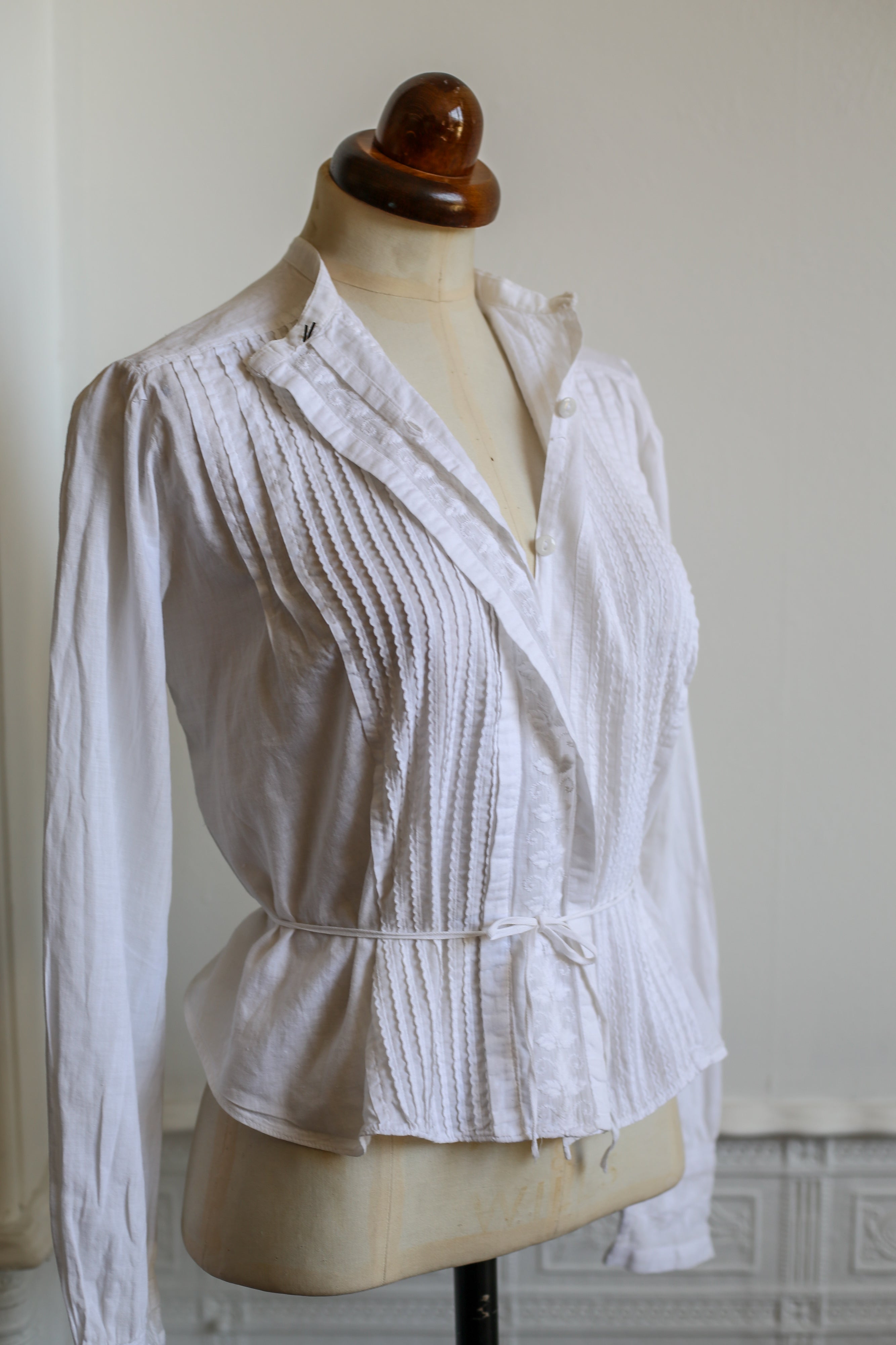 Edwardian White Cotton Lawn Blouse