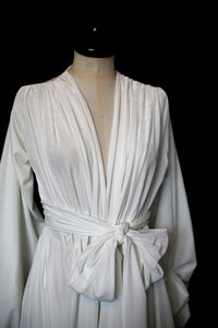 Vamp -  Ivory Velvet Wedding Gown - OS