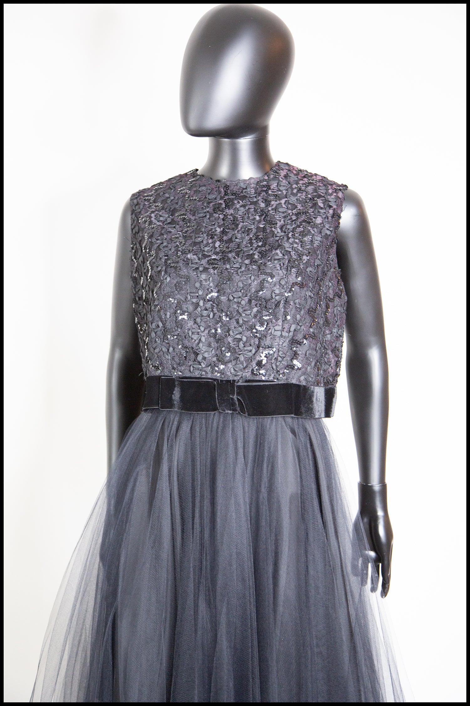 Vintage 1960s Black Cropped Shell Top