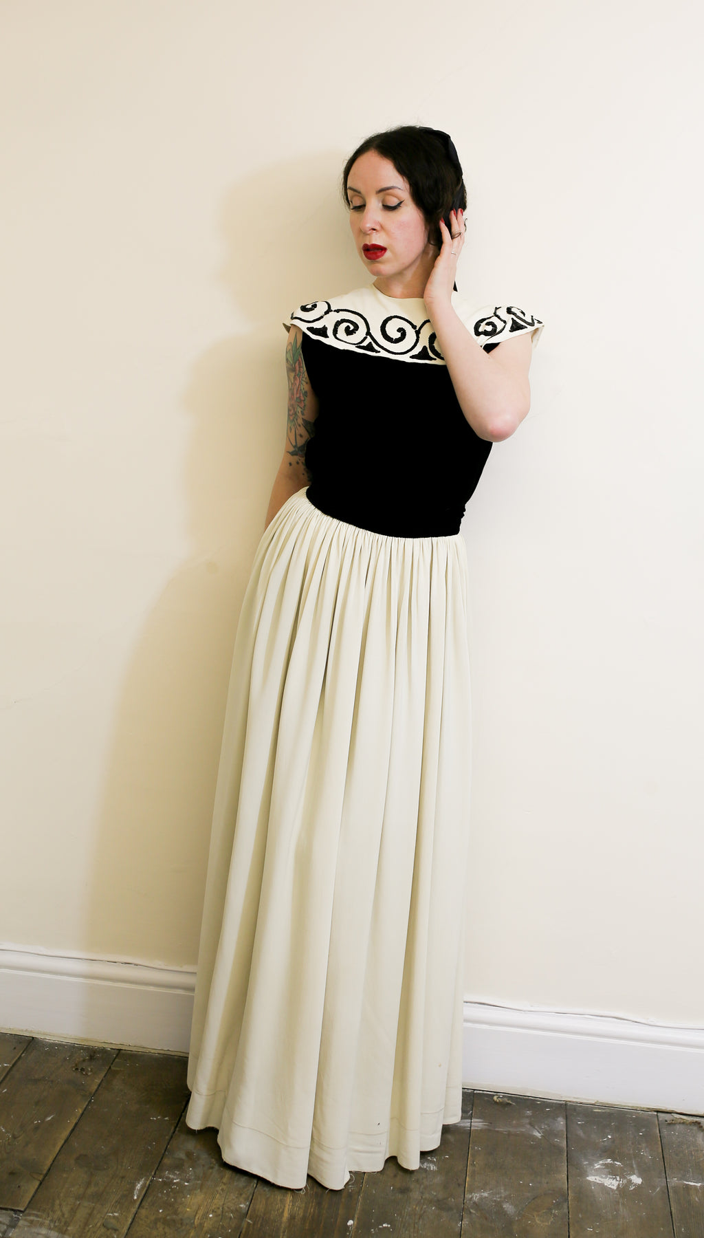 RESERVED Vintage 1940s Monochrome Velvet Crepe Dress