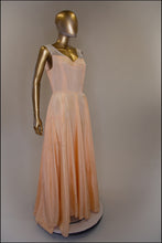 Vintage 1940s Fine Lace Wedding Dress