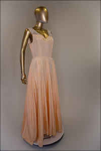 Vintage 1940s Fine Lace Wedding Dress