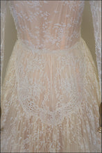 Vintage 1940s Fine Lace Wedding Dress