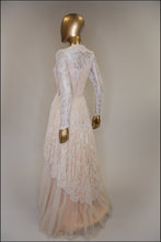 Vintage 1940s Fine Lace Wedding Dress