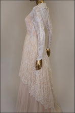 Vintage 1940s Fine Lace Wedding Dress