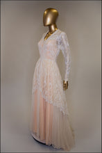 Vintage 1940s Fine Lace Wedding Dress
