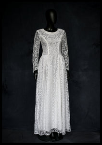 Vintage 1950s Ivory Lace Long Sleeve Gown