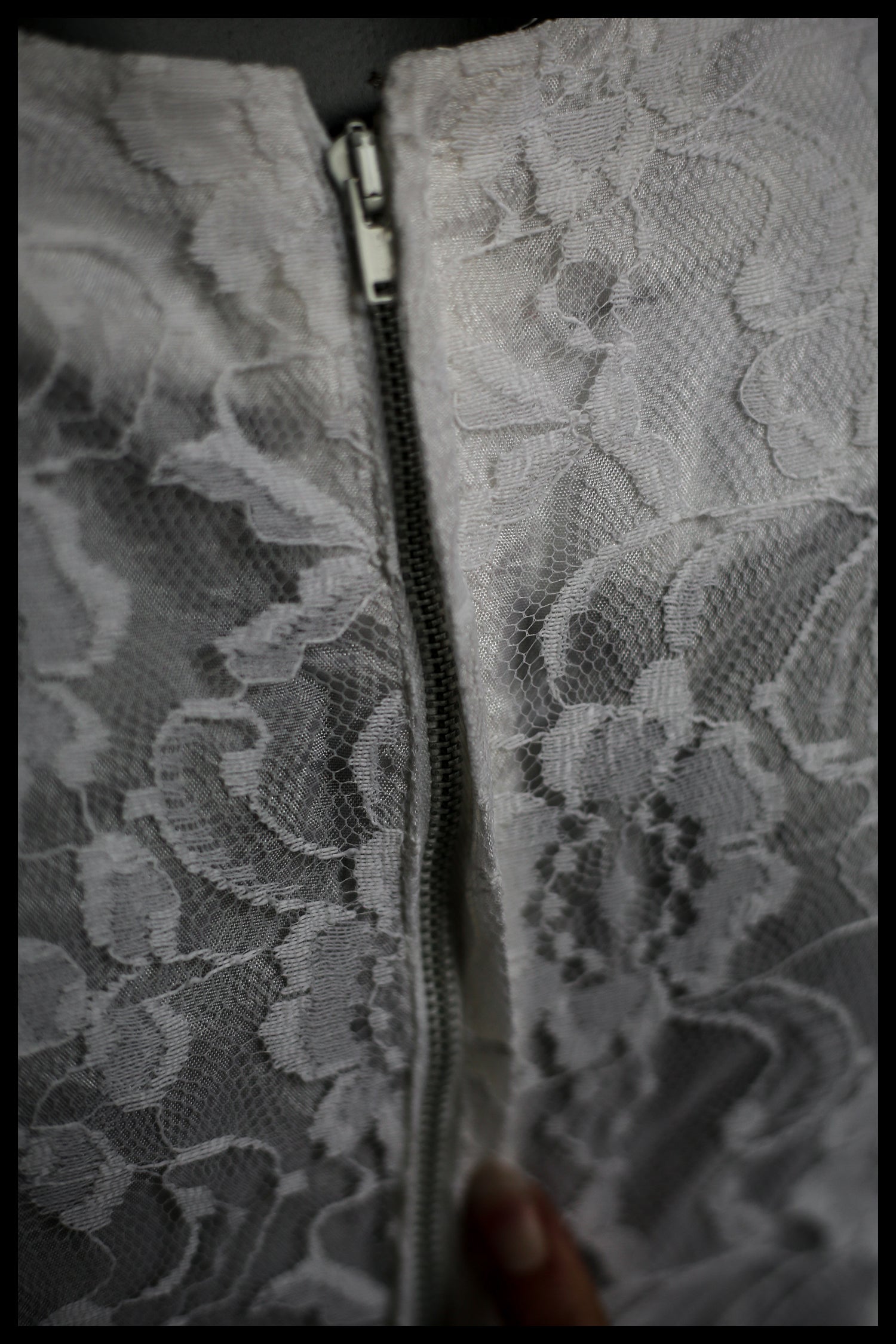 Vintage 1950s Ivory Lace Long Sleeve Gown