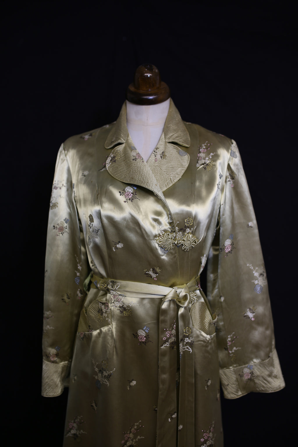 Vintage 1950s Silk Robe