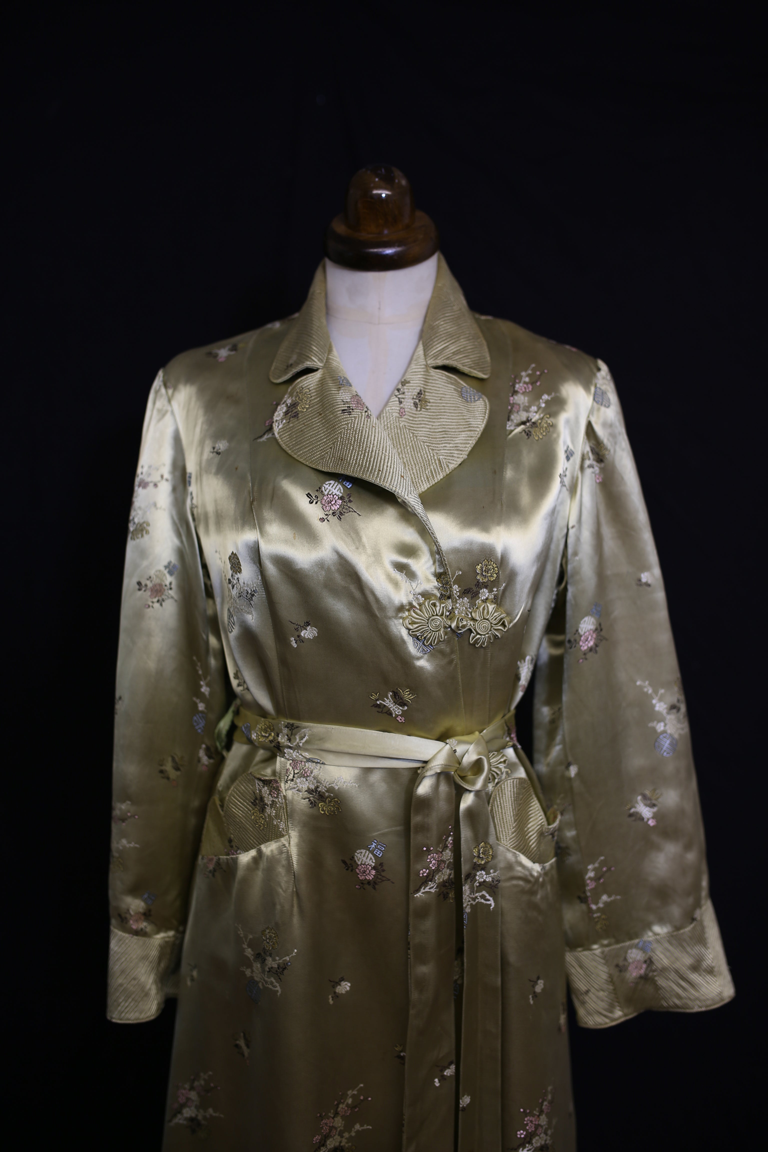 Vintage 1950s Silk Robe