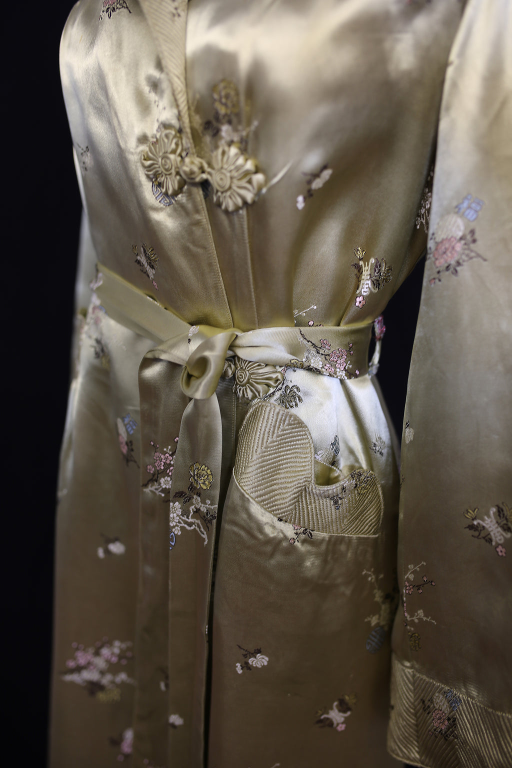 Vintage 1950s Silk Robe
