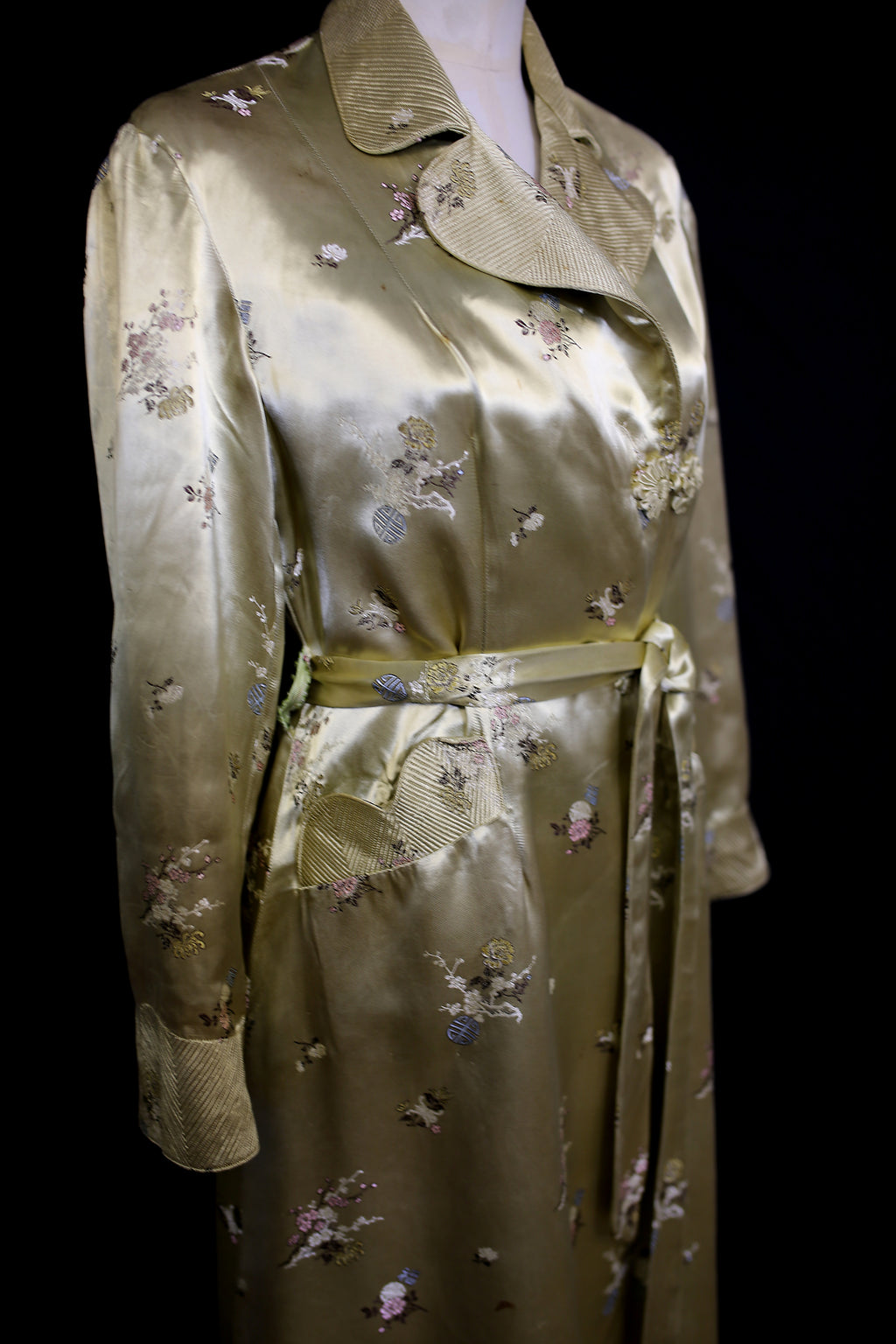 Vintage 1950s Silk Robe