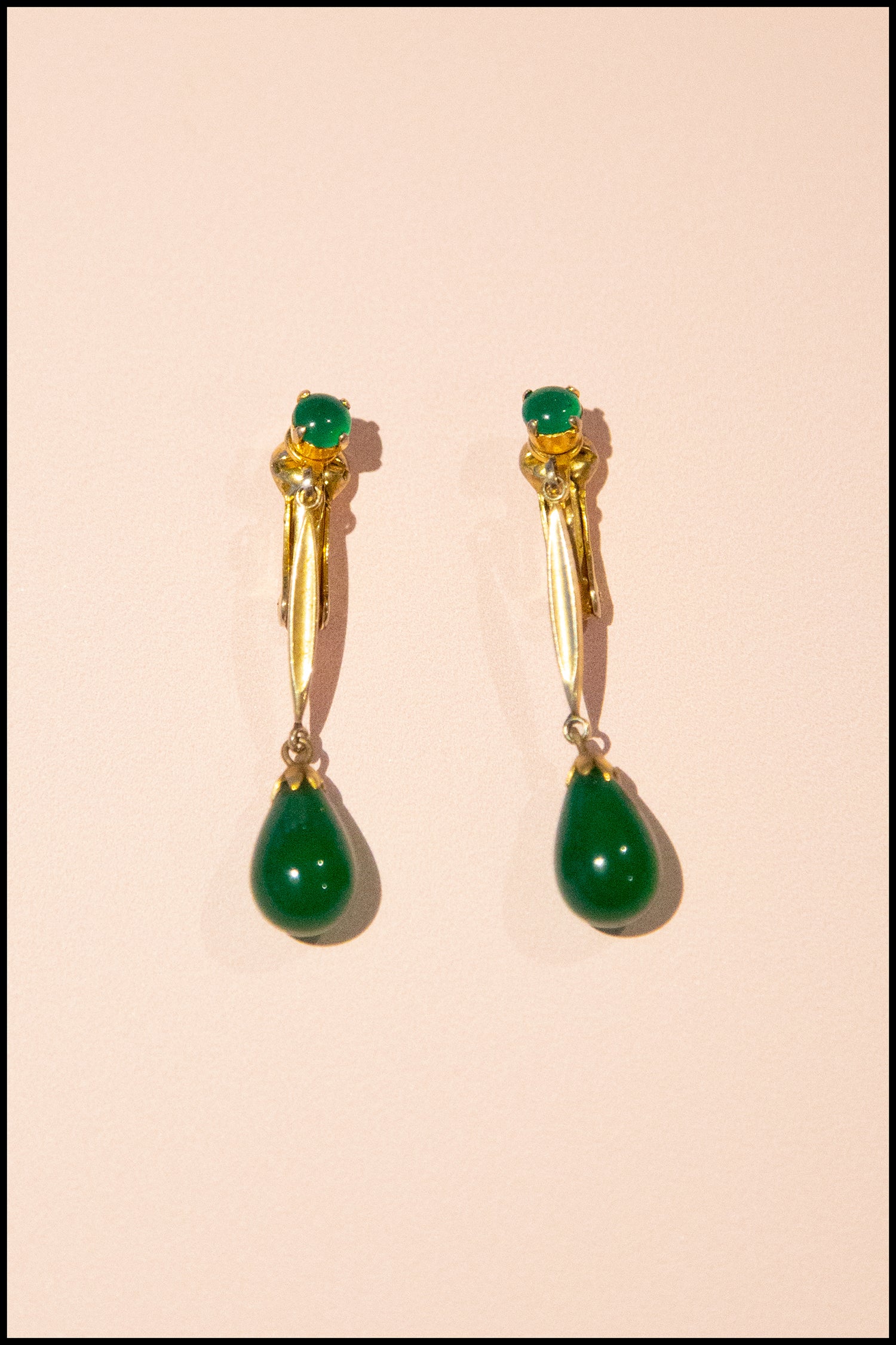 Vintage 1950s Green Glass Drop Earrings