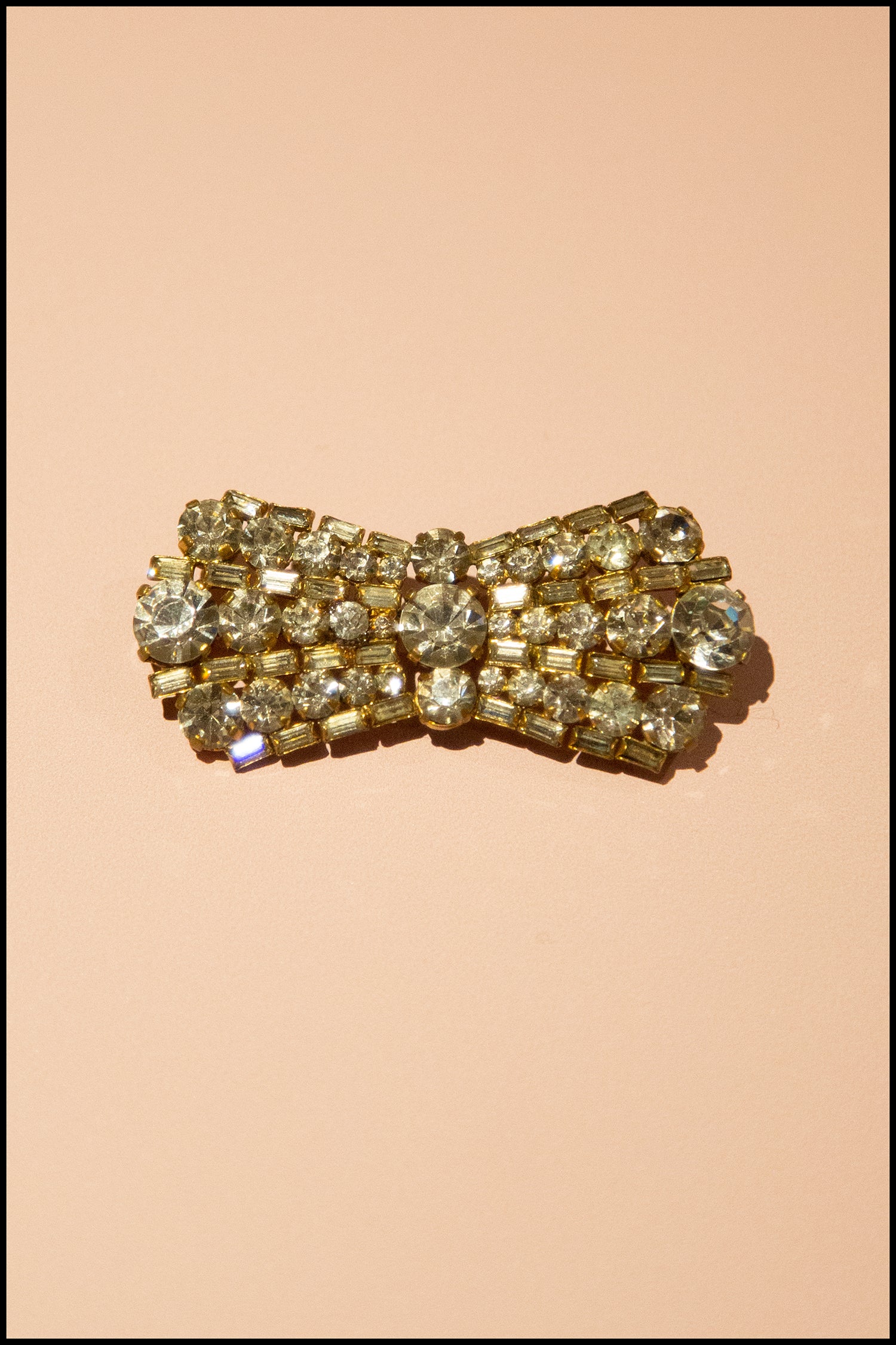 Vintage 1940s Art Deco Bow Brooch