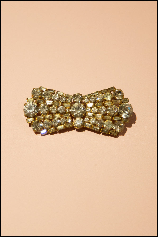 Vintage 1940s Art Deco Bow Brooch