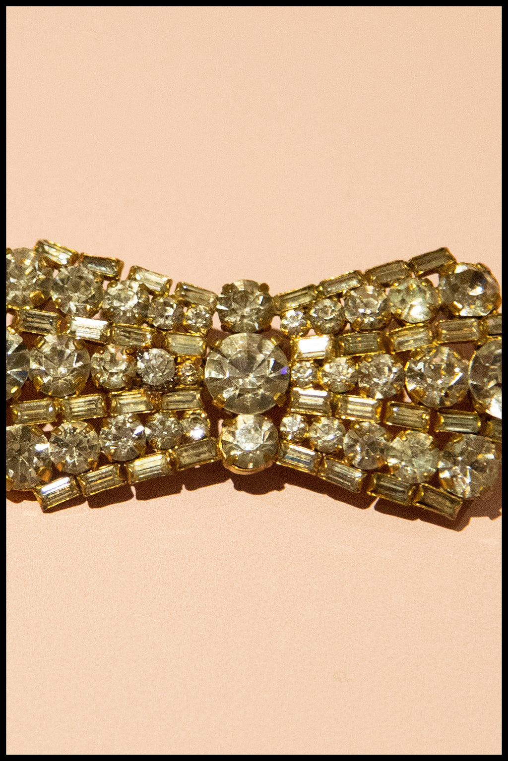 Vintage 1940s Art Deco Bow Brooch