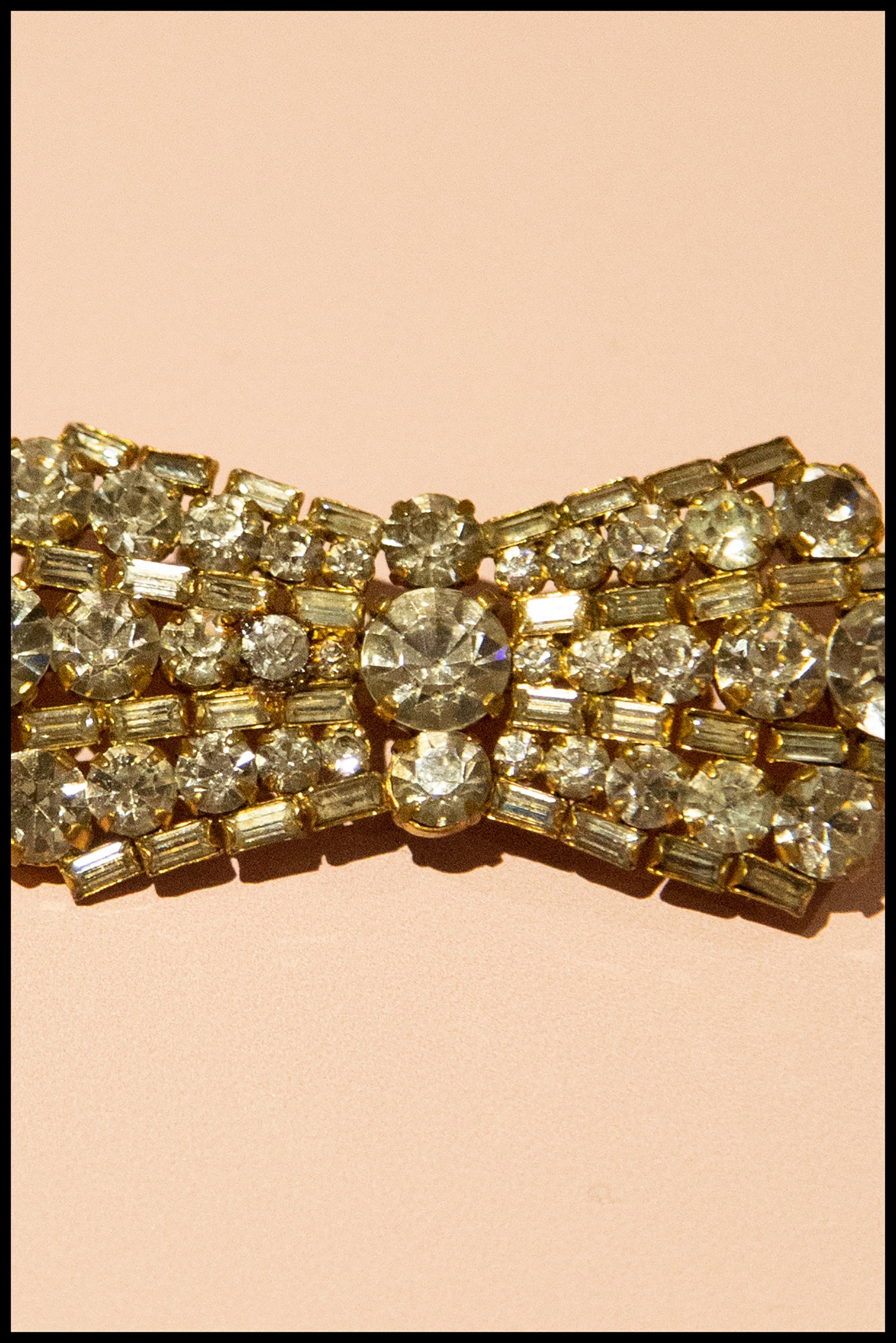 Vintage 1940s Art Deco Bow Brooch