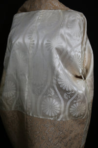 Vintage 1950s Peach Silk Brocade Haori Kimono Jacket