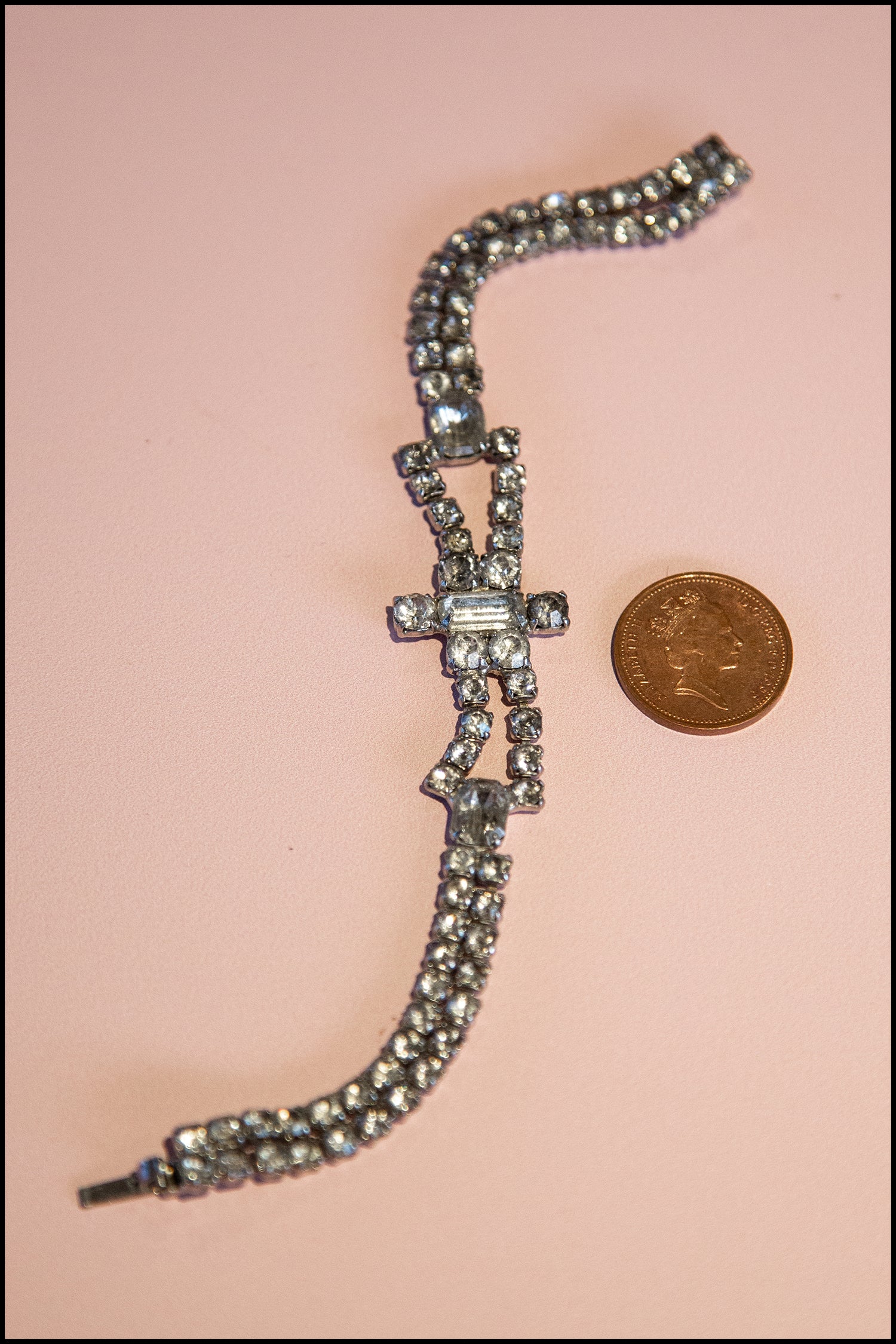 Vintage 1940s Art Deco Bow Rhinestone Bracelet