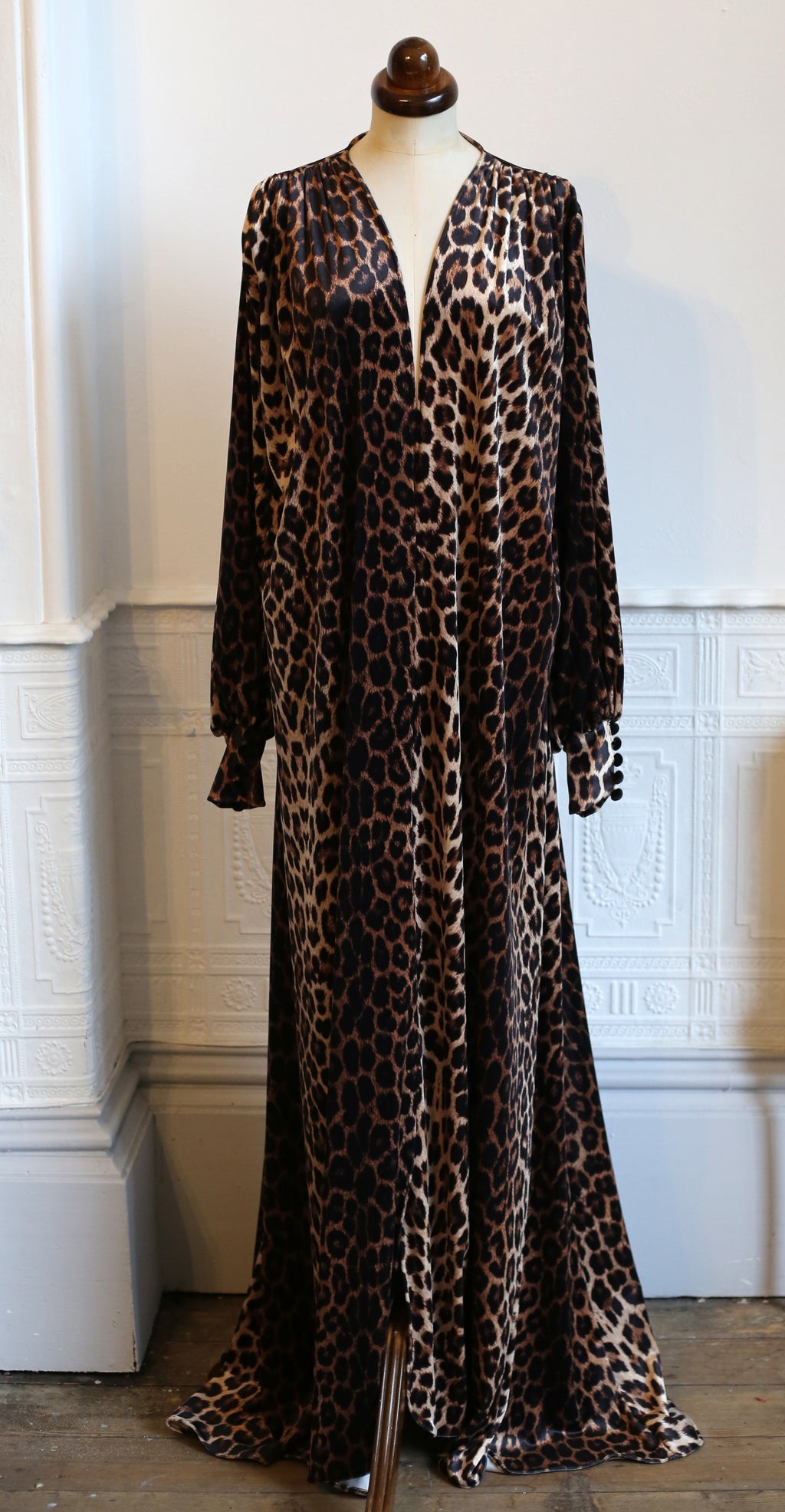 Vamp - Leopard Velvet Gown