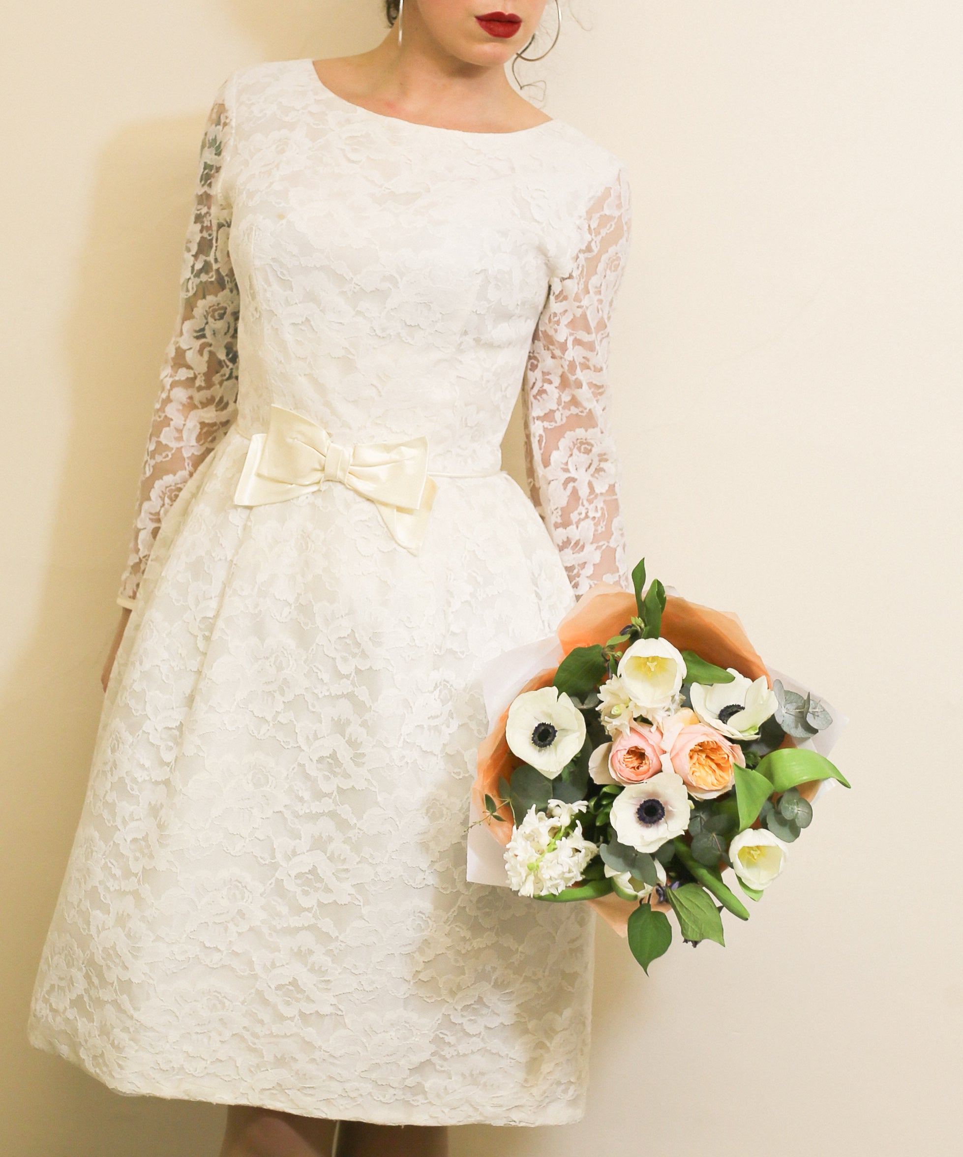 Vintage 1960s Ivory Lace Short Wedding Dress Vintage 1960s Ivory Lace Short Wedding Dress