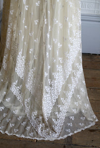 Vintage 1970s Edwardian Style Cream Lace Wedding Dress