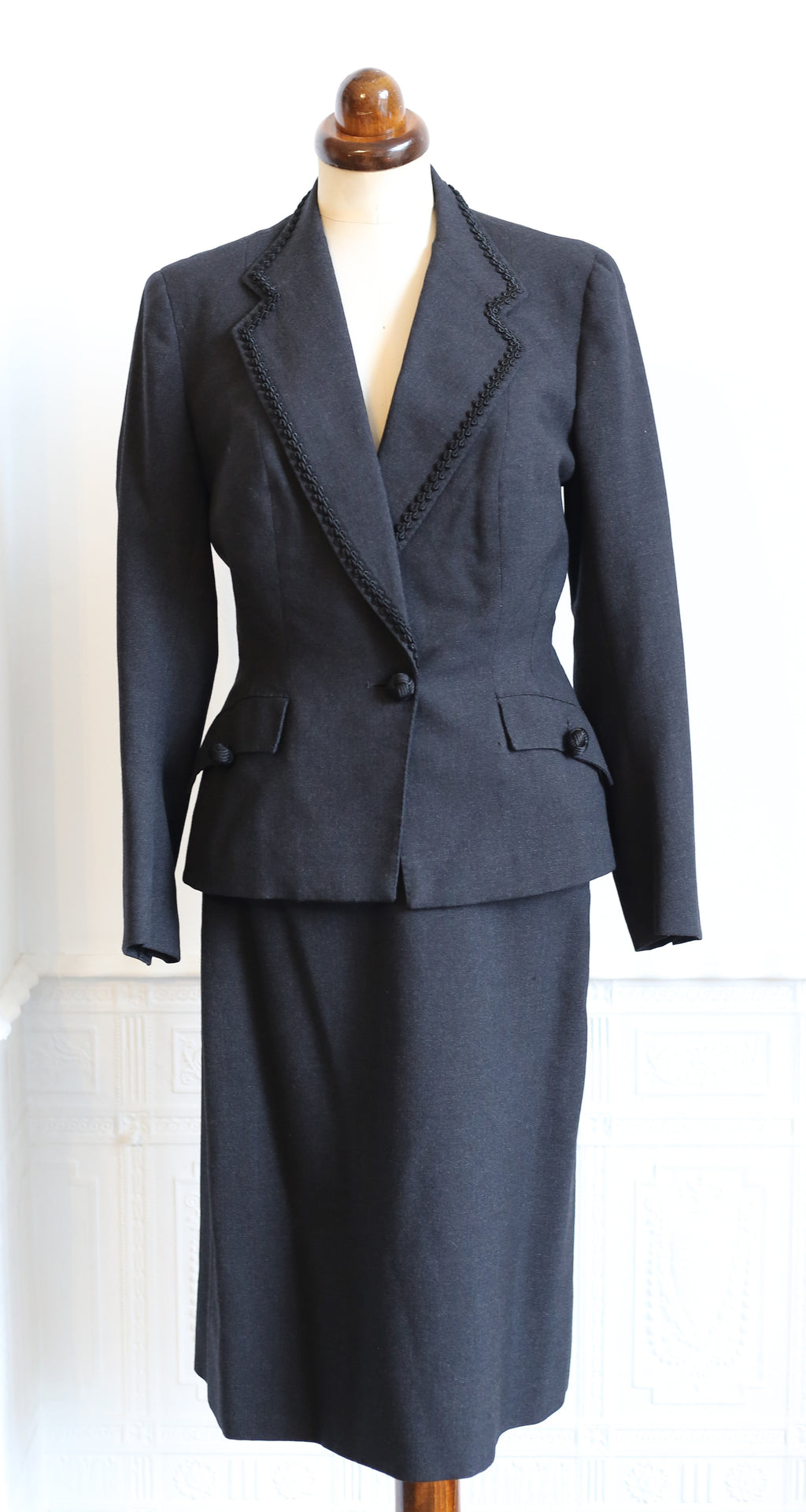 Vintage 1940s Grey Wool Skirt Suit