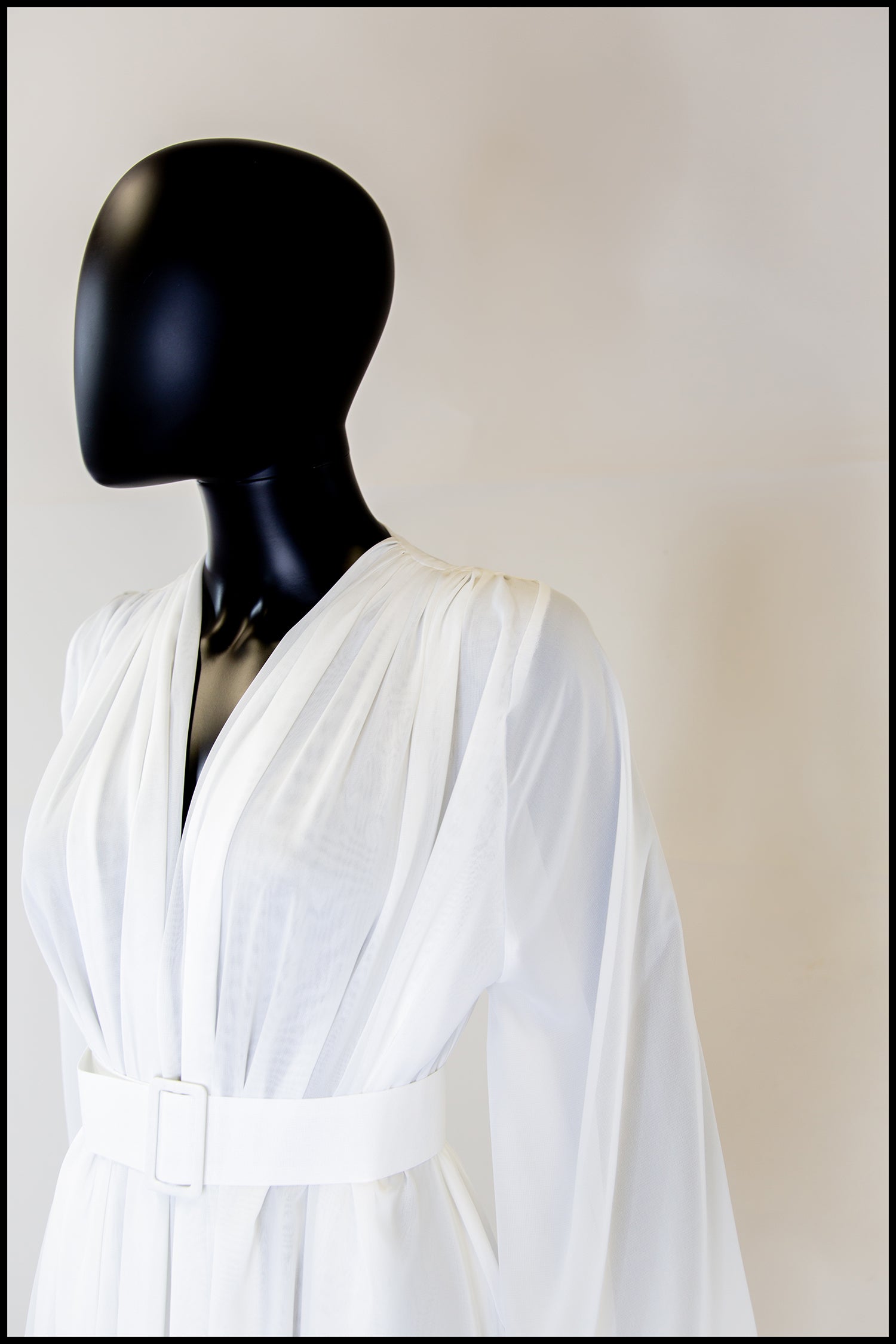 Vamp - Hollywood Ivory Chiffon Bishop Sleeve Gown