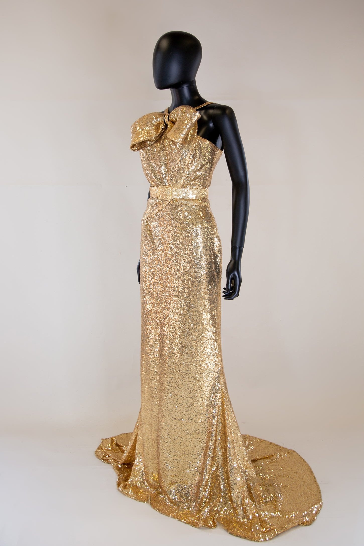 gold sequin old hollywood gown designed by Alexandra King 