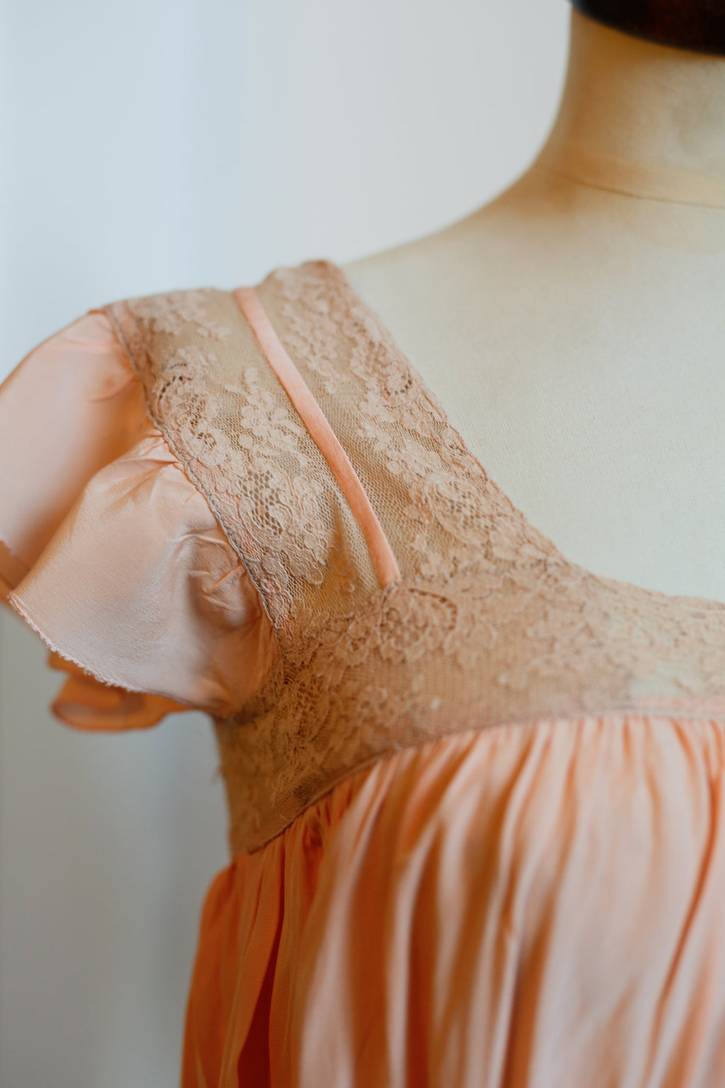 Vintage 1930s Peach Silk Night Dress