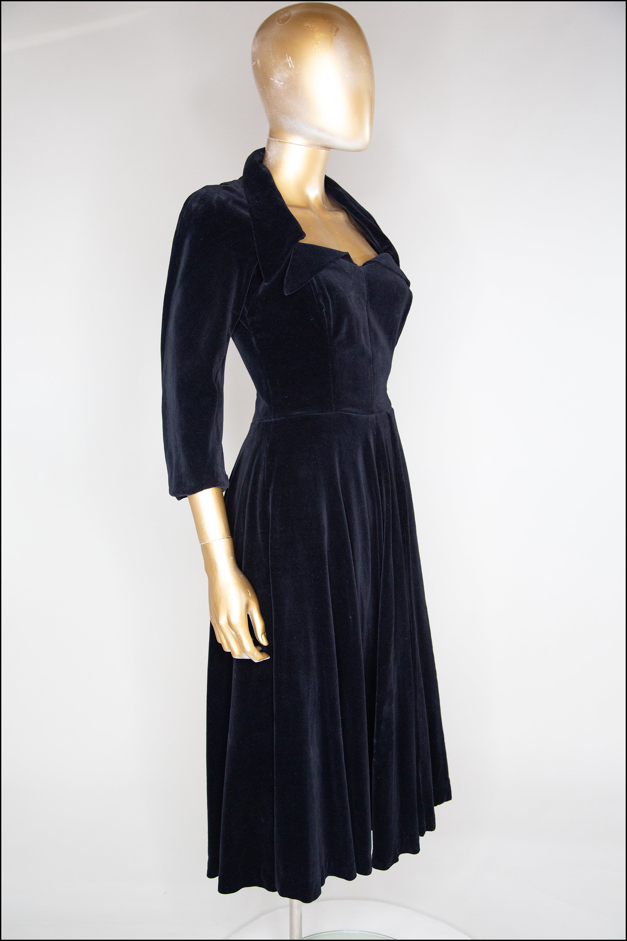 1940s little black dress Black 1940s Vintage Inspired Circle Dress w/ Pockets S