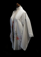 Vintage 1950s Ivory Leaf Design Kimono Jacket