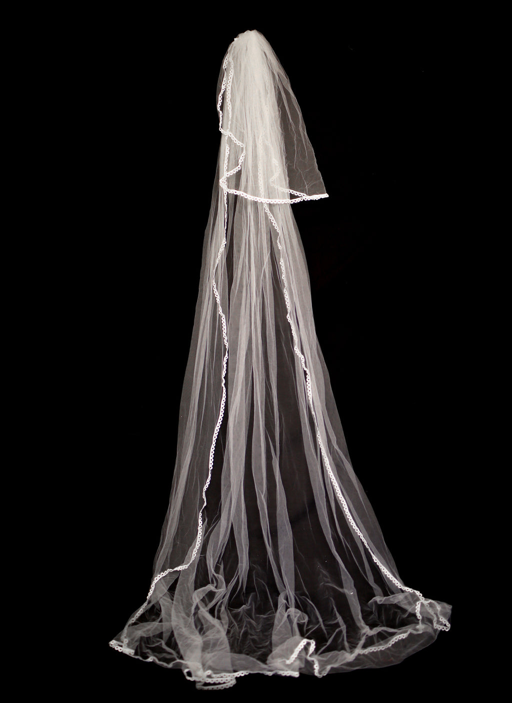 Vintage Ivory Lace Edge Wedding Veil