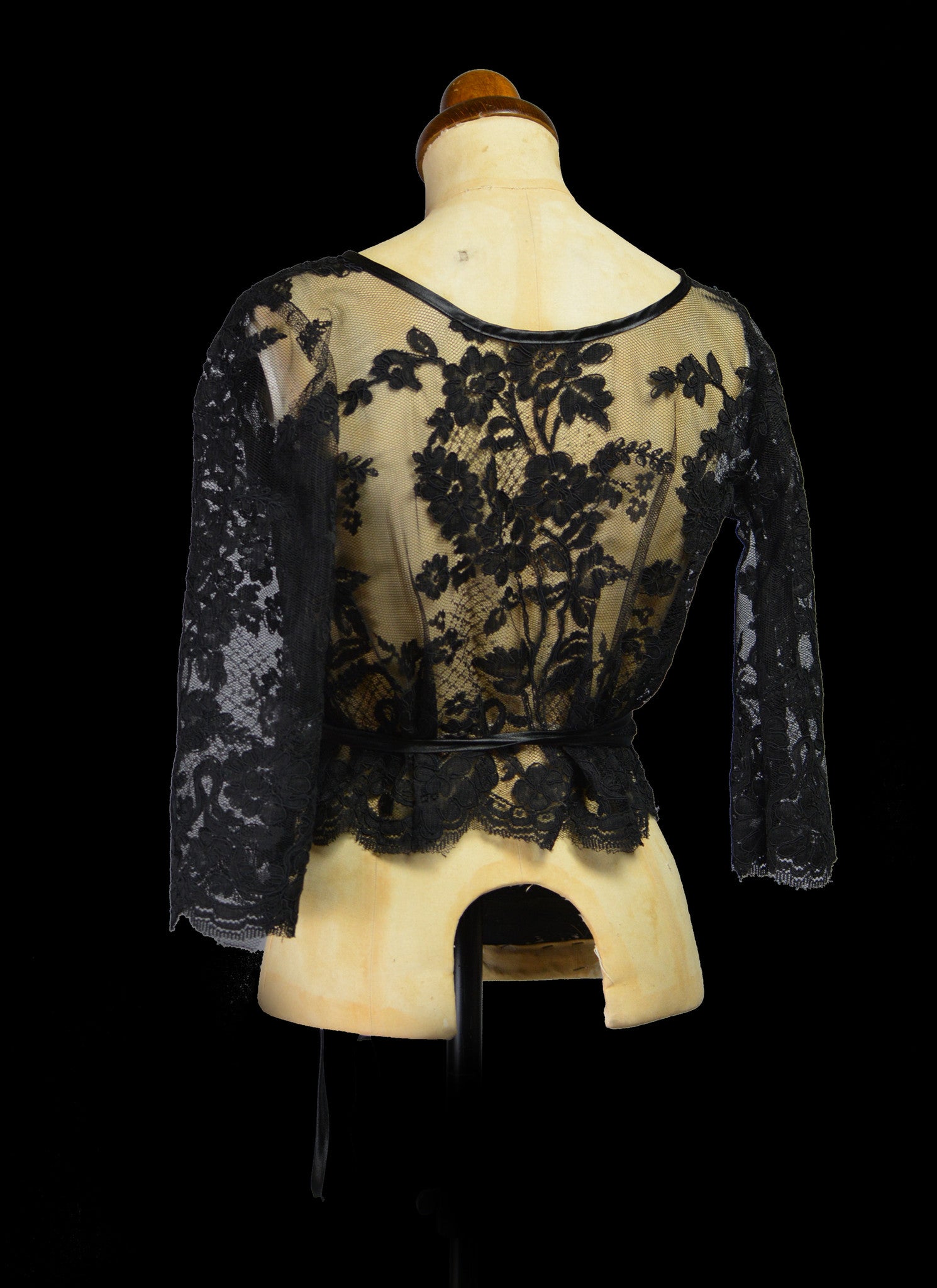 Babette - Black Corded Lace Top