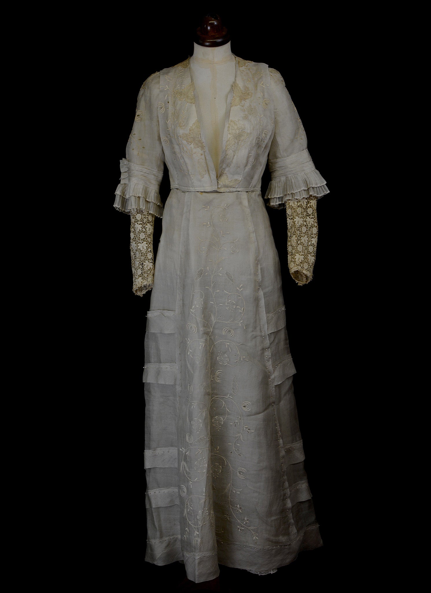 Edwardian 1910s Wedding Dress