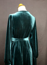 Vamp - Dark Green Velvet Maxi Dress