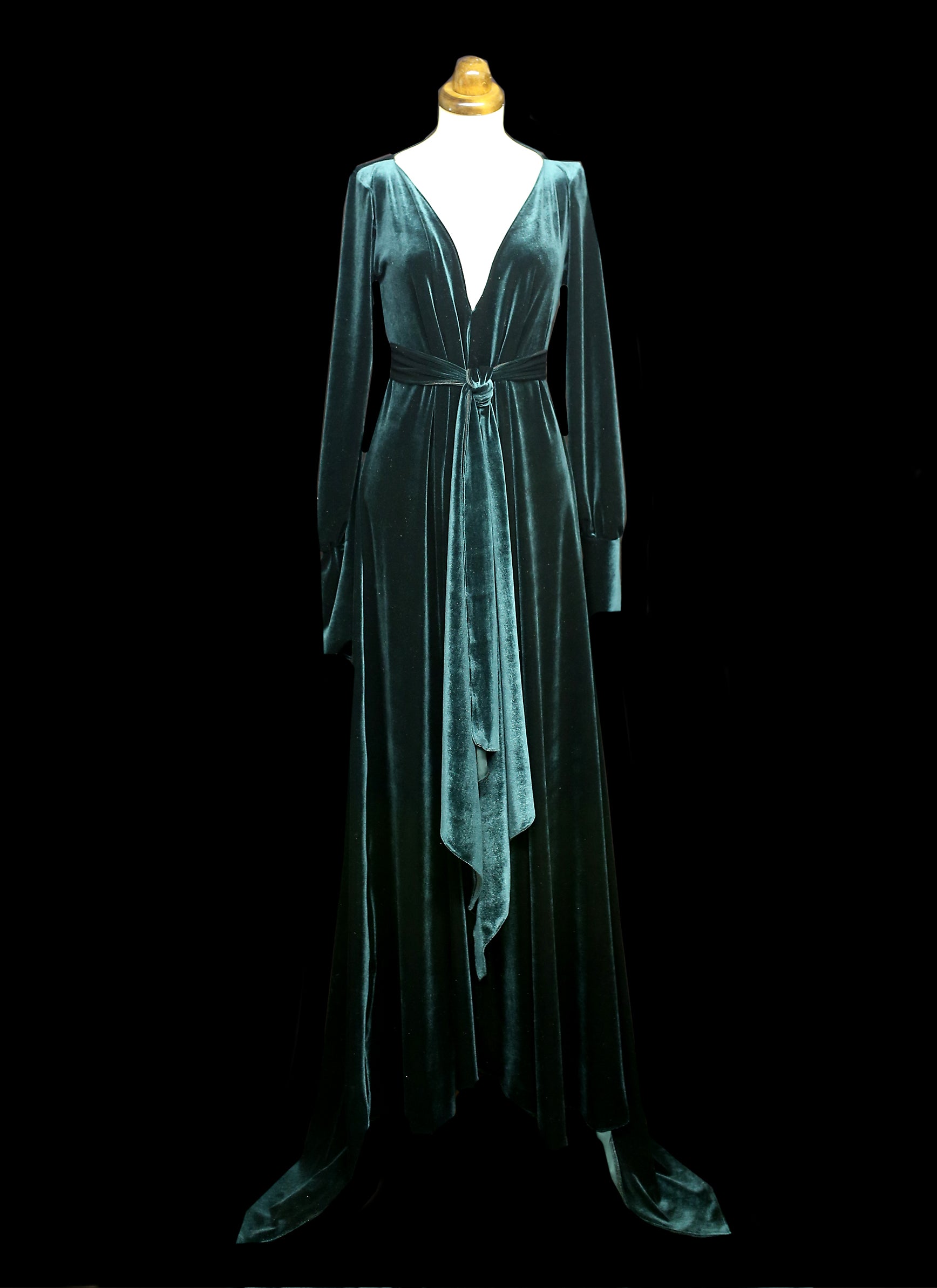 Vamp - Dark Green Velvet Maxi Dress