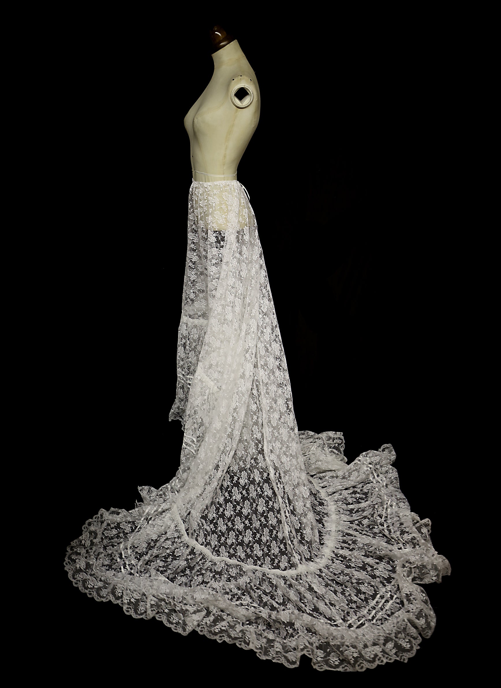 Vintage 1980s Ivory White Lace Bridal Skirt