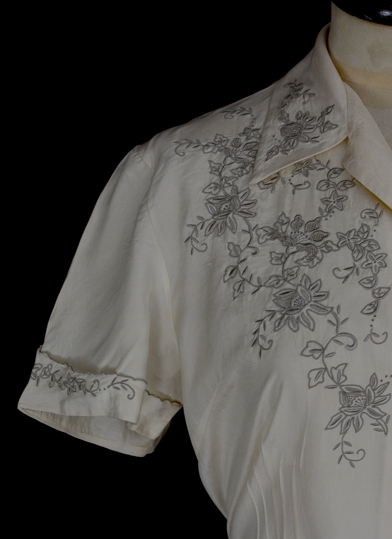 Vintage 1930s Ivory Silk Embroidered Pyjamas