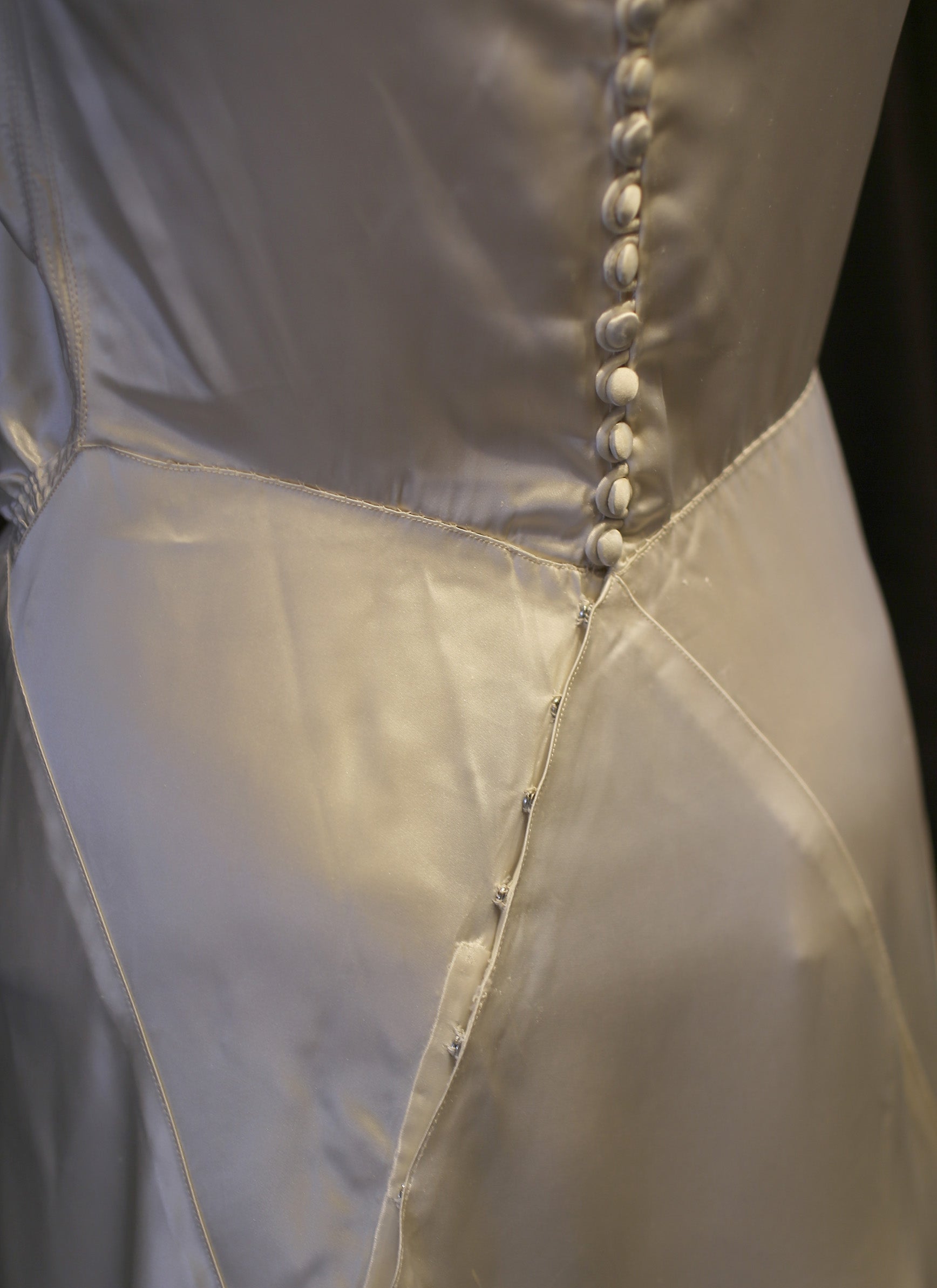 Vintage 1930s Ivory Satin Wedding Dress