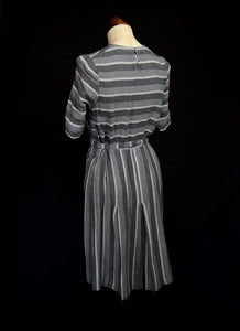 Vintage 1930s Grey Wool Deco Day Dress