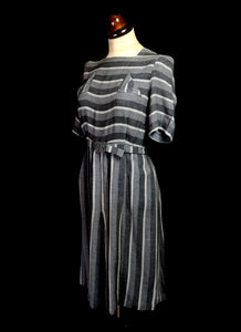 Vintage 1930s Grey Wool Deco Day Dress