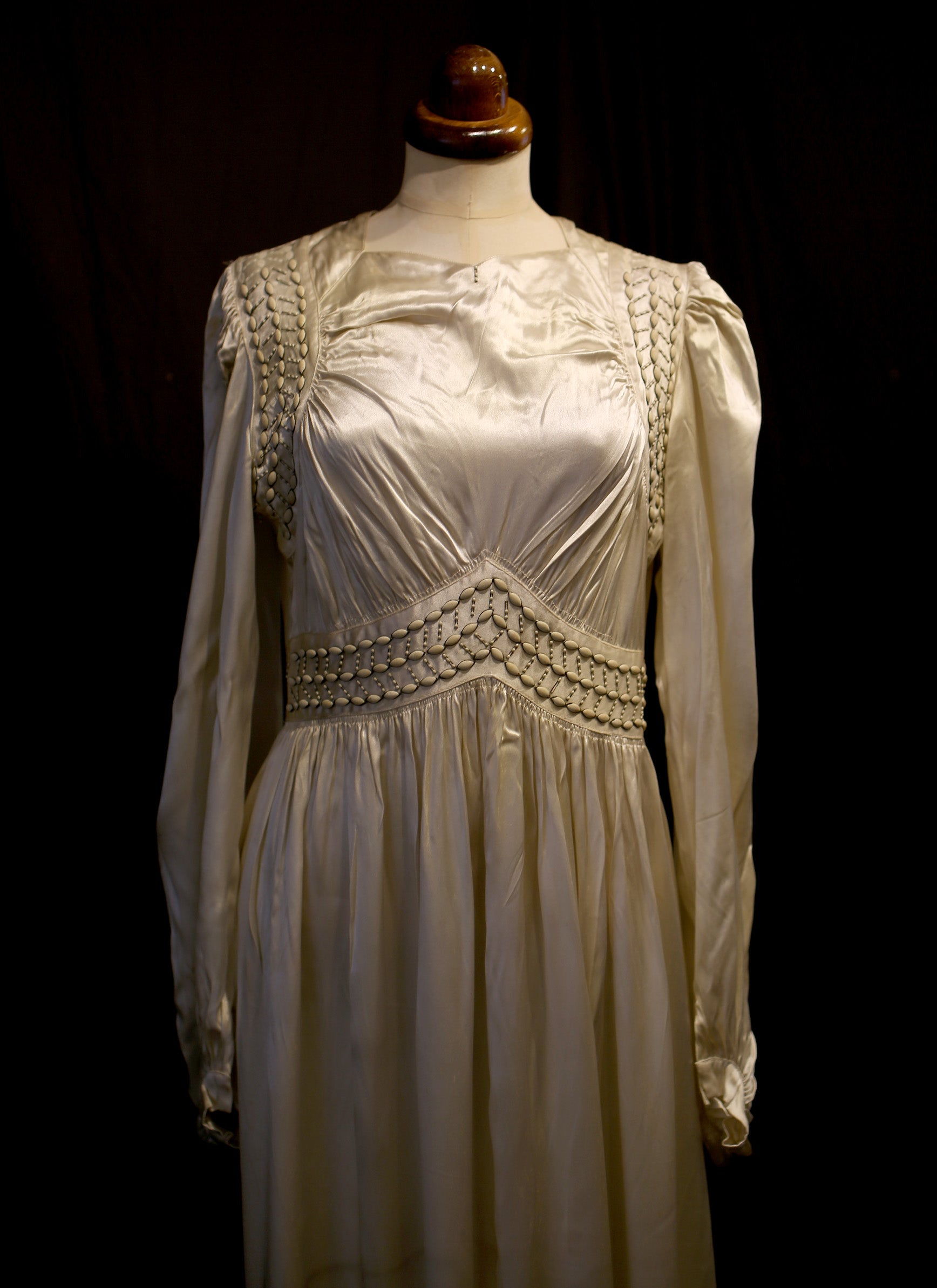 Vintage 1940s Luxury Ration Label  Jayant Model Ivory Satin Wedding Dress